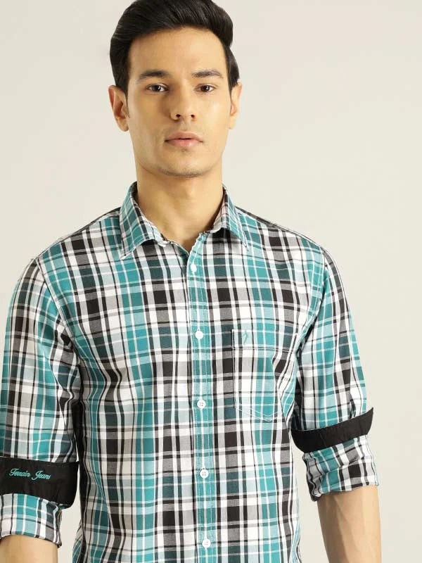 Indian Terrain Men Checkered Green Shirt